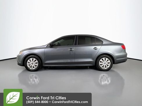 Used 2013 Volkswagen Jetta S FWD image 6