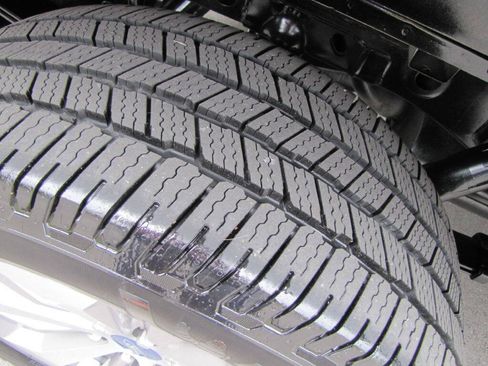 Used 2018 Ford F150 XL w/ Equipment Group 101A Mid RWD image 31