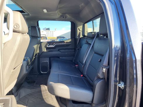 Used 2022 Chevrolet Silverado 1500 RST image 8