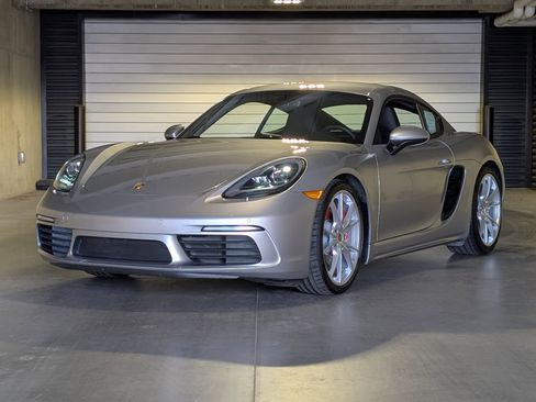 Certified 2025 Porsche 718 Cayman S image 1