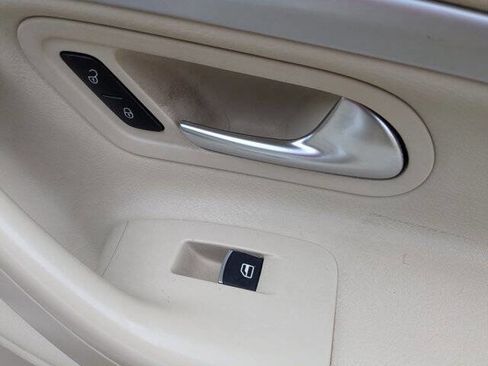 Used 2013 Volkswagen Eos Komfort image 30