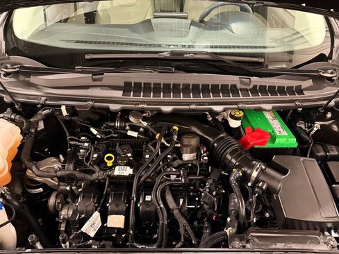 Used 2021 Ford Edge Titanium image 11