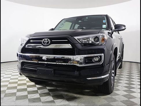 Used 2024 Toyota 4Runner Limited AWD/4WD image 3
