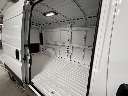 New 2026 RAM ProMaster 2500 image 8