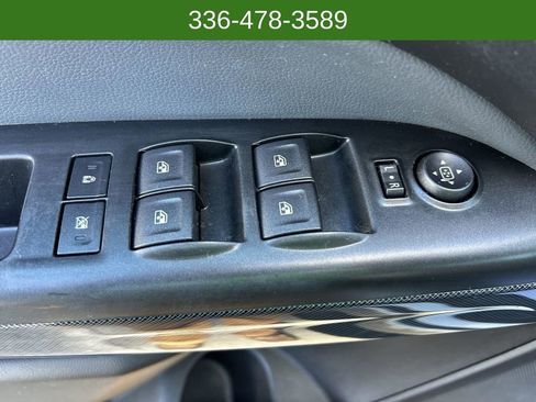 Used 2015 Chevrolet Colorado Z71 image 54