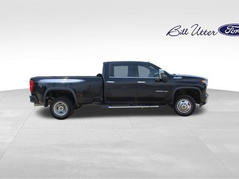 Used 2022 Chevrolet Silverado 3500 High Country AWD/4WD image 4