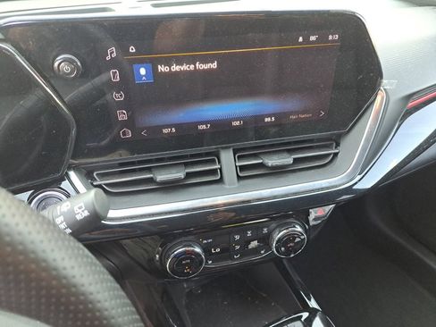 Used 2024 Chevrolet Trax RS w/ Driver Confidence Package FWD image 27