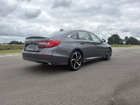 Used 2019 Honda Accord Sport image 5
