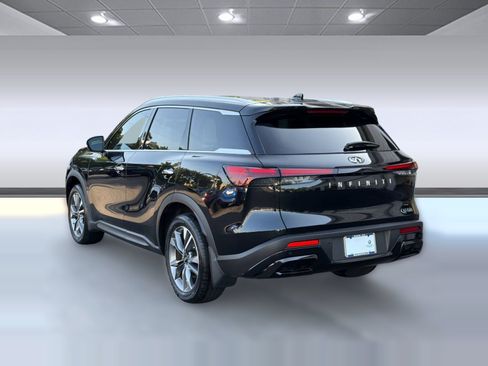 Used 2023 INFINITI QX60 Luxe w/ Performance Audio Package FWD image 3