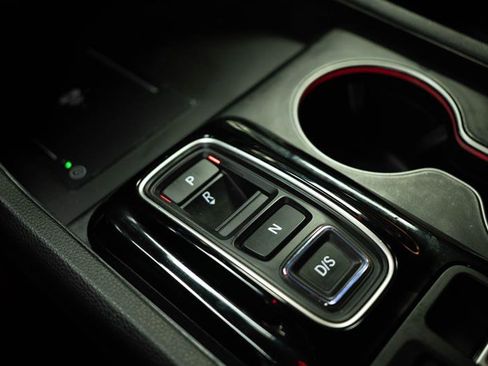 Used 2025 Honda Pilot Black Edition image 23