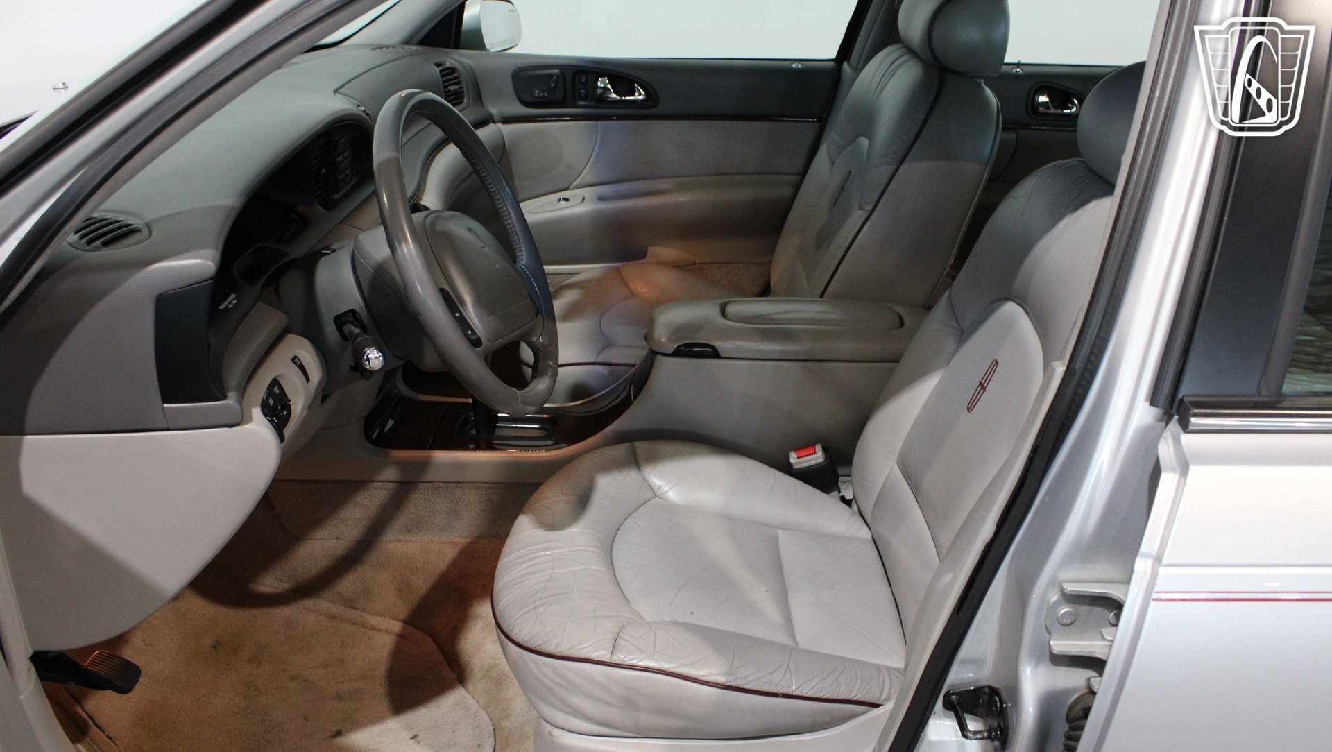 Used 1996 Lincoln Continental FWD image 31