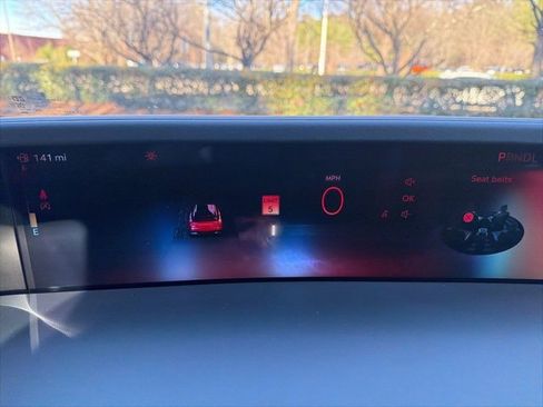 Used 2024 Lincoln Nautilus Reserve w/ Equipment Group 202A image 13