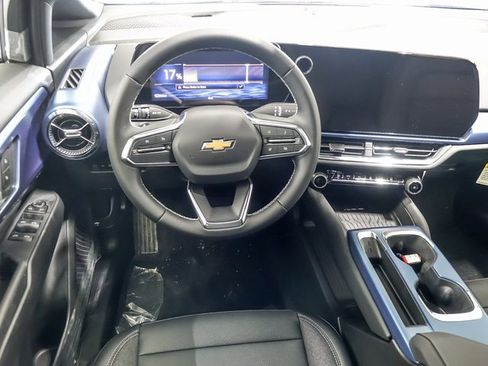 New 2026 Chevrolet Equinox EV LT image 13