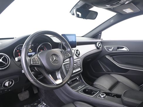 Used 2018 Mercedes-Benz CLA 250 4MATIC image 27