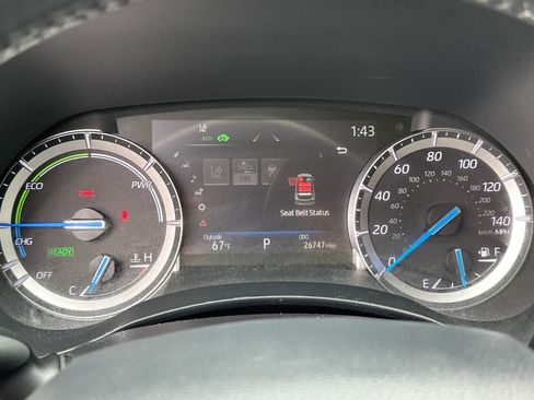 Used 2022 Toyota Highlander XLE AWD/4WD image 25