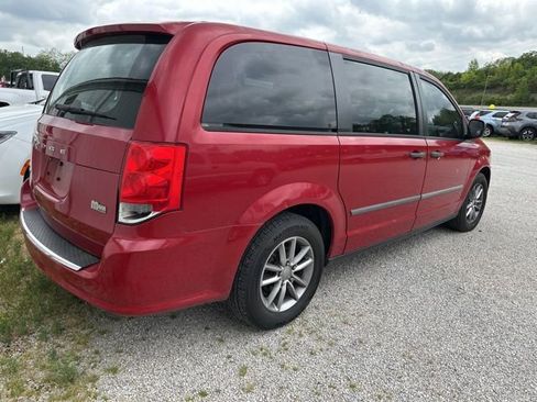 Used 2012 Dodge Grand Caravan American Value Package FWD image 3