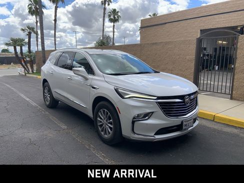 Certified 2024 Buick Enclave Essence w/ LPO, Cargo Package FWD image 3