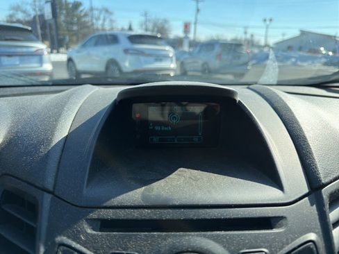 Used 2016 Ford Fiesta SE image 30