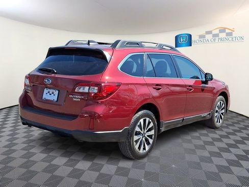 Used 2017 Subaru Outback 3.6R Limited AWD/4WD image 6