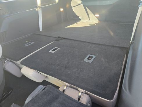 Used 2024 Ford Expedition Max Limited image 9