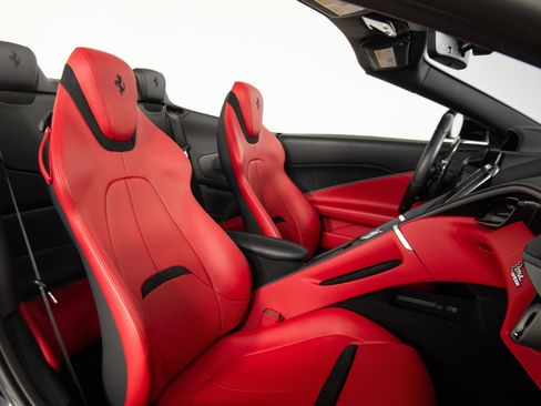 Certified 2024 Ferrari Roma Spider RWD image 46