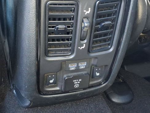 Used 2024 Dodge Durango GT AWD/4WD image 19