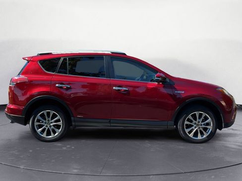 Used 2018 Toyota RAV4 Limited w/ Advanced Technology Package AWD/4WD image 3