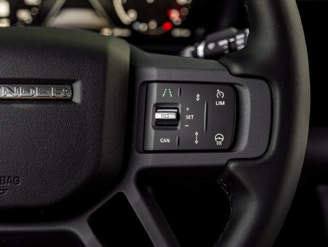 New 2026 Land Rover Defender 130 X-Dynamic SE AWD/4WD image 22