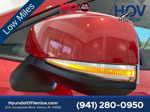 Used 2024 Toyota Corolla Cross LE w/ Moonroof Package FWD image 9