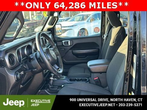 Used 2018 Jeep Wrangler Unlimited Sport S image 11