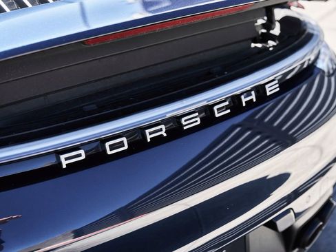 Used 2020 Porsche 911 Carrera 4S w/ Premium Package AWD/4WD image 11