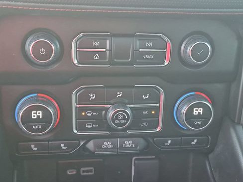 Used 2023 Chevrolet Tahoe RST RWD image 18