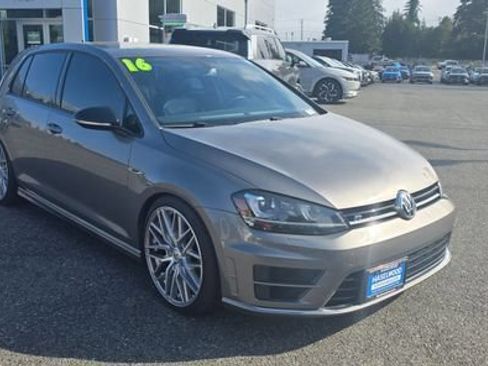 Used 2016 Volkswagen Golf R 4-Door AWD/4WD image 7