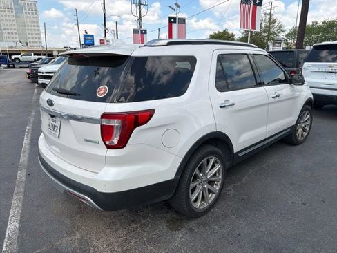 Used 2016 Ford Explorer Limited image 3