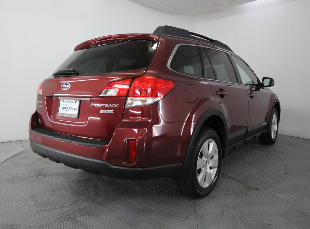 Used 2011 Subaru Outback 2.5i Premium w/ Protection Pkg 1A AWD/4WD image 9