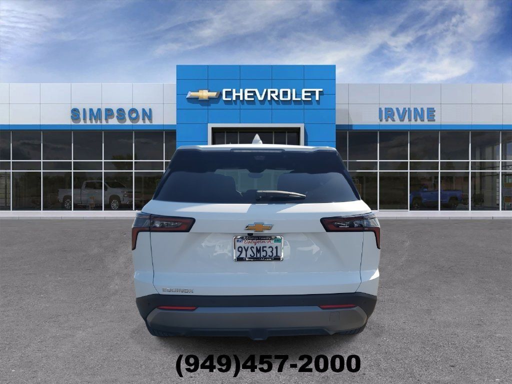 Used 2026 Chevrolet Equinox LT w/ Safety and Technology Package FWD image 7