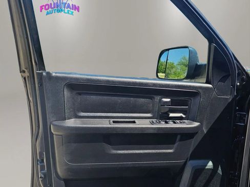 Used 2018 RAM 2500 Tradesman w/ Chrome Appearance Group AWD/4WD image 23