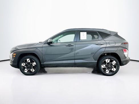 Used 2025 Hyundai Kona SEL image 4