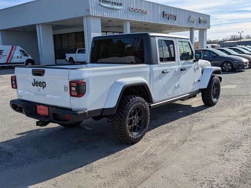 New 2026 Jeep Gladiator Willys image 3