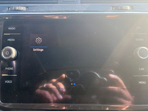 Used 2019 Volkswagen Tiguan S FWD image 27