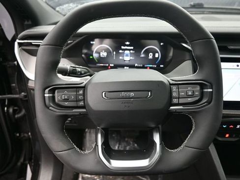 New 2026 Jeep Cherokee Limited image 18