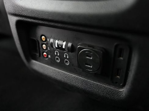 Used 2018 Honda Pilot Elite image 42