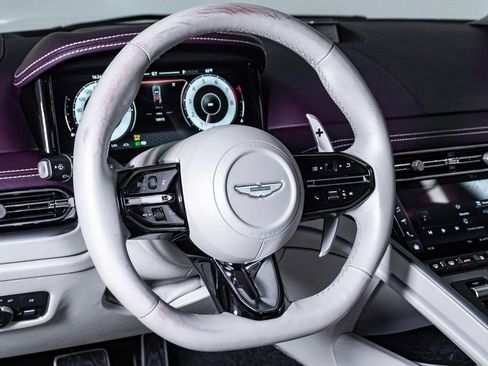 Used 2024 Aston Martin DB12 Coupe image 28