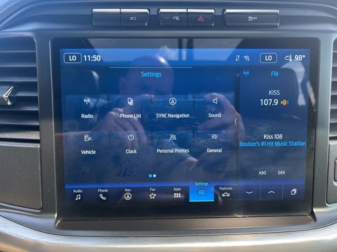 Used 2022 Ford F150 Lariat w/ Equipment Group 502A High image 34