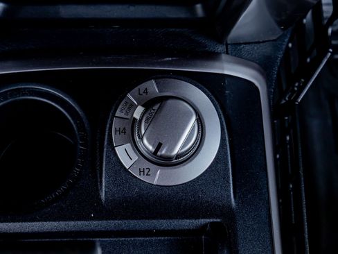 Used 2020 Toyota 4Runner SR5 image 24