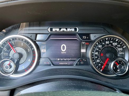 Used 2019 RAM 2500 Laramie w/ Black Appearance Package image 12