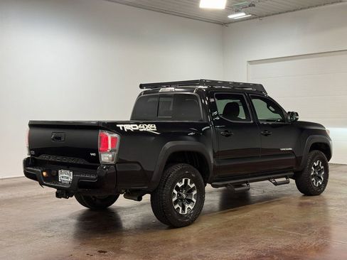 Used 2021 Toyota Tacoma TRD Off-Road w/ Technology Package image 24