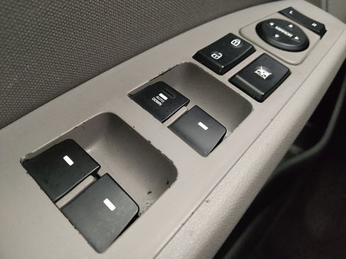 Used 2020 Hyundai Elantra SEL FWD image 27