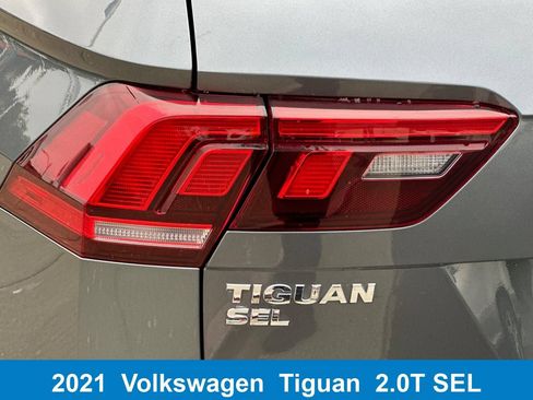 Used 2021 Volkswagen Tiguan SEL w/ 3rd Row Seat Package AWD/4WD image 35