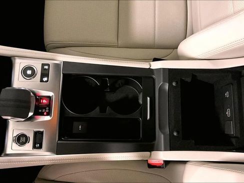 Certified 2025 Jaguar F-PACE R-Dynamic S image 11